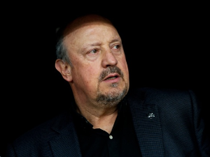 Николићу титула, Бенитезу отказ у Грчкој