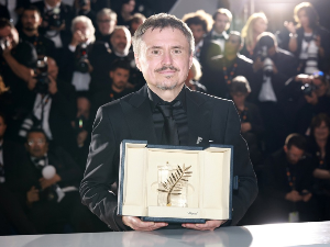 Друга Златна палма за Кристијана Мунђијуа: Политичке драме обележиле фестивал у Кану