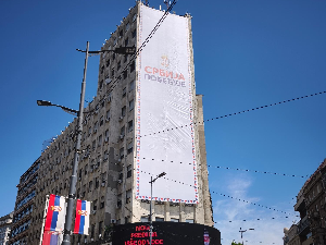 Министарство: Хитна акција збрињавања птића беле чиопе; Протест због билборда на Палати Албанија 