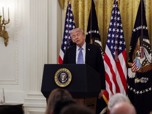 Трамп привремено обуставио пројекат 