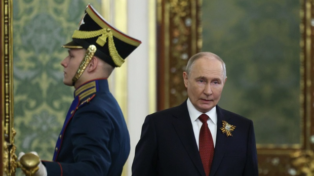 Други дан тродневног примирја; Путин види Шредера као посредника у разговорима Русије и Европе