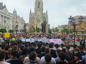 Протест подршке наставницима и захтев за решавање кризе у новосадској Јовиној гимназији