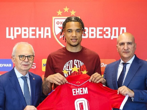 Џеј Енем остаје у Црвеној звезди до 2029.