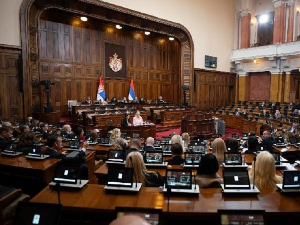 Предлози измена сета правосудних закона у скупштинској процедури; за сутра сазвана ванредна седница