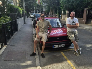 Пилот и "Застава" у борби за Виктора – "кец" из европске вожње на лицитацији за лечење дечака