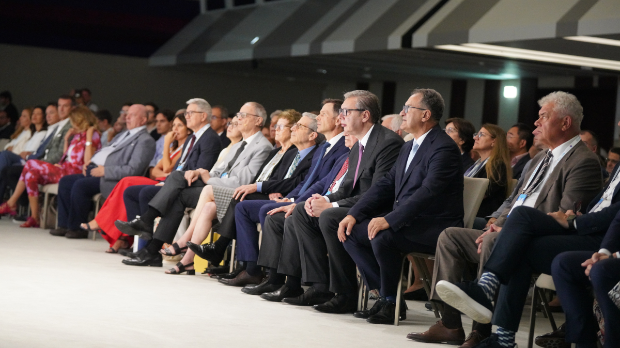 Највећи светски скуп економиста у Београду; Вучић: Пада у воду све што је досад обликовало светску економију