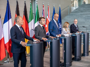 Пет највећих европских војних сила састало се у Берлину пред кључни самит НАТО-а