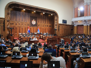 Народни посланици од 10 часова гласају о 32 тачке, одлучује се и о сету правосудних закона
