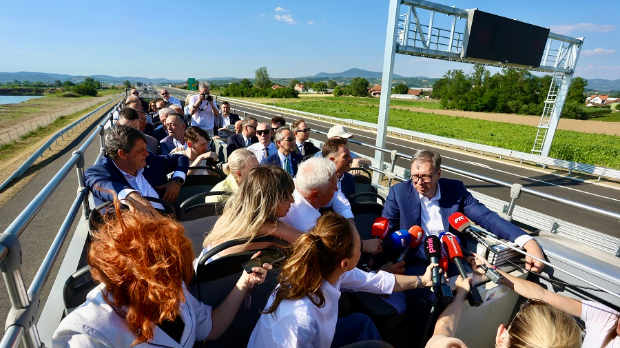 Свечано отварање деонице ауто-пута Адрани-Прељина; Вучић: Наплата путарине од 1. јула