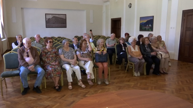 Матуранти Ужичке гимназије поново заједно и шест деценија од прославе матуре