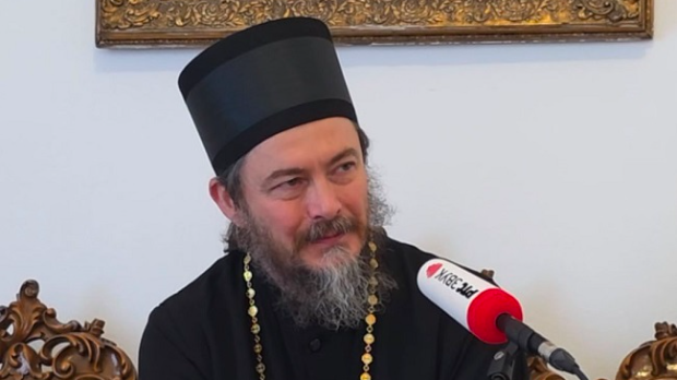 Епископ Доситеј: Подсмевање чекању у реду за Појас је одраз неразумевања вере и духовног буђења
