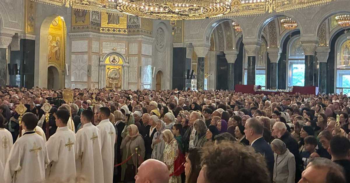 Часни појас Пресвете Богородице свечано испраћен ка Светој Гори