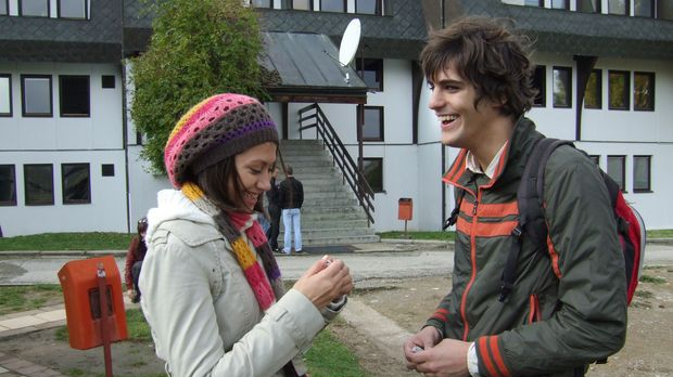 Приђи ближе