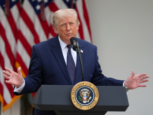 ИРГЦ гађао америчке базе у заливу; Трамп прети да ће напасти иранске електране и мостове