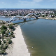 Низак водостај Дунава - проблем за лађаре, атракција за купаче