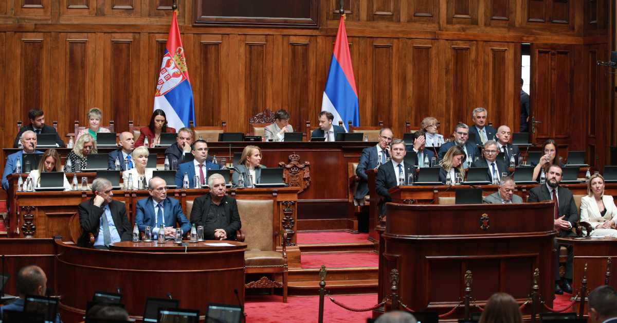 Алексић премијеру и министрима: Ваша једина обавеза је да служите грађанима; Мацут: Не треба да се спуштамо на ниво личних обрачуна 