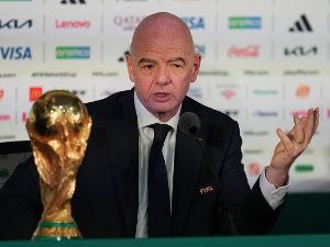 Инфантино спрема фудбалску "нуклеарну бомбу" - Мундијал би могао у руке приватних инвеститора