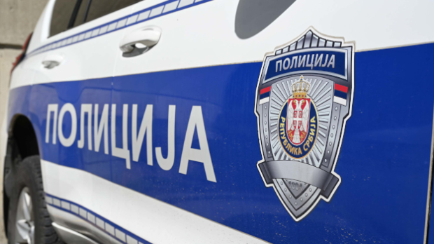 Малолетник ухапшен у Београду због сумње на изнуду од два милиона евра