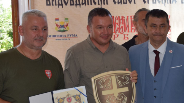 Плакета удружења ратних ветерана за емисију "Дозволите..."