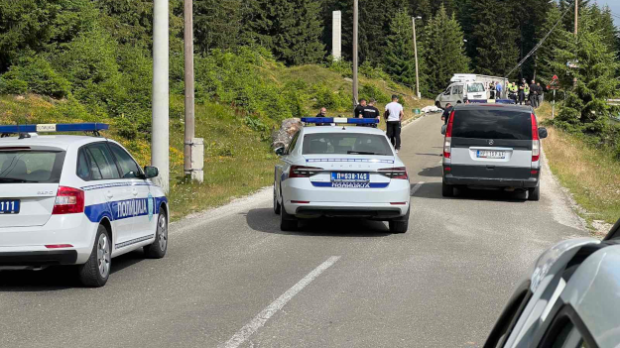 Преврнуо се аутомобил на Голији – страдао малолетник, троје повређених