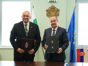 Дачић са бугарским колегом потписао Меморандум о новом заједничком прелазу