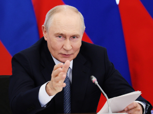 Путин спрема велики преокрет? – Њузвик упозорава на три знака; руски "Старлинк" стиже изнад Украјине  