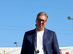 Председник Вучић у Центру за разминирање