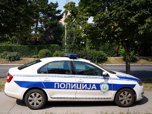 Ухапшени припадници групе "Врачарци", осумњичени да су хтели да запале локал