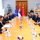 Вучић са представницима кинеске компаније која гради фабрику батерија у Инђији, очекује се потписивање споразума