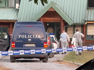 Полицијска потрага након троструког убиства у Даниловграду, грађанима упућен апел да остану код куће