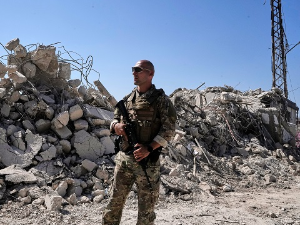 Венс: Иранци изузетно тешки људи, преговори ће потрајати; две експлозије код Ормуза