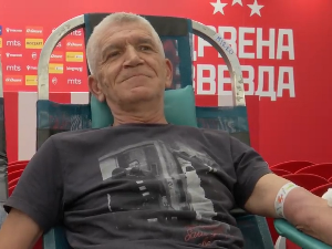 Велимир Радојевић крв дао стоти пут, из Института упозоравају да су залихе довољне за два дана