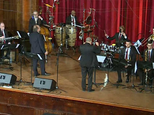 Биг бенд РТС и Франческо Сантучи: Четири годишња доба