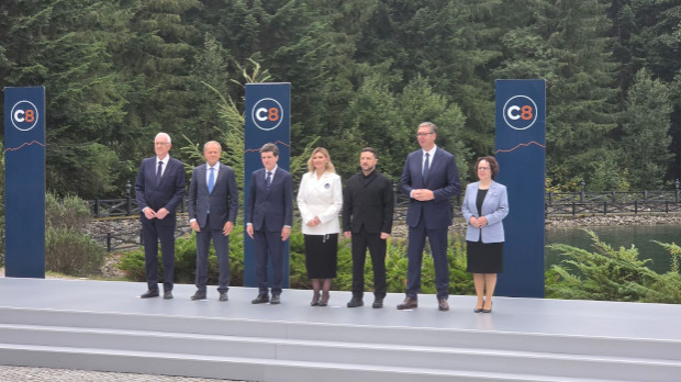 Вучић:  Време је да снажније развијамо везе са Карпатским регионом и Пољском