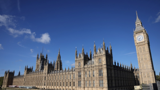 Барнамово прво обраћање у парламенту, може ли Уједињено Краљевство да избегне превремене изборе