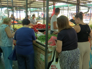Земунска пијаца: Традиција која траје генерацијама