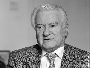 Урна Драгољуба Мићуновића положена у Алеји заслужних грађана