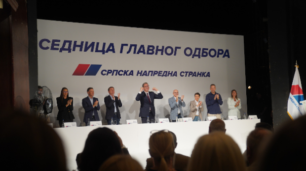 ГО СНС одлучио да Вучић буде носилац листе и кандидат за премијера