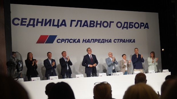 ГО СНС одлучио да Вучић буде носилац листе и кандидат за премијера