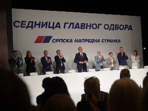 ГО СНС одлучио да Вучић буде носилац листе и кандидат за премијера
