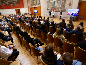 Уручено 100 субвенција мајкама за куповину прве некретнине
