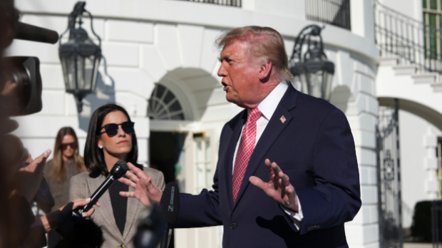 Трамп: Зеленски не жели да оконча рат, размотрићу састанак с Путином и Си Ђинпингом