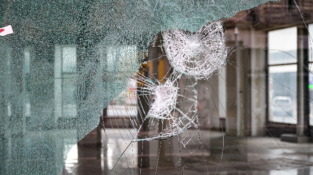 Vlasti u Marselju uvode policijski čas za maloletnike nakon uličnog nasilja