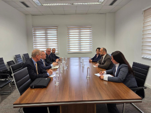 Радојевић са делегацијом ОЕБС-а о притисцима на општину и положају Срба на КиМ