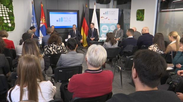 РТС :: Економија :: Раст привреде, пад инфлације и каматних стопа – шта ...