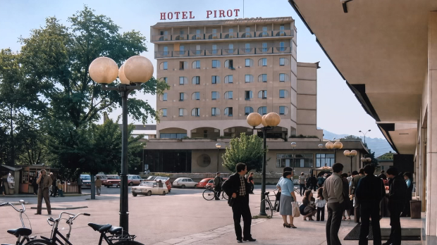 Виртуальное путешествие в прошлое: в Пироте открылась выставка исторических фотографий