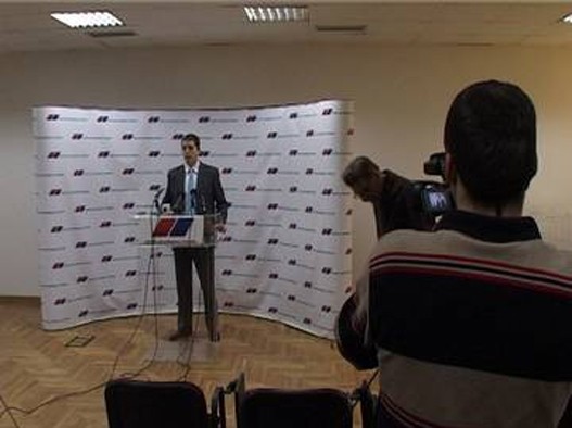 СНС: Буџет разоран а не развојан