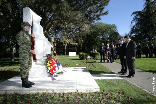 Polaganje-venaca.jpg Polaganje-venaca.jpg