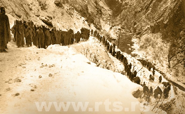Залеђена клисура на путу  од Пећи ка Андријевици