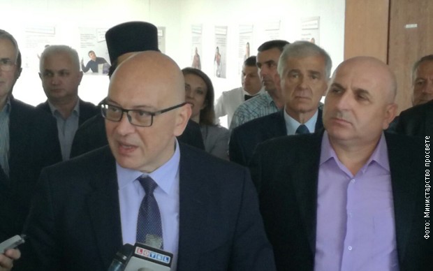 Владан Вукосављевић и градоначелник Лознице Видоје Петровић Владан Вукосављевић и градоначелник Лознице Видоје Петровић